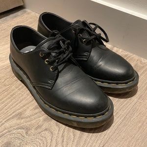 Doc Martens Oxford shoes
